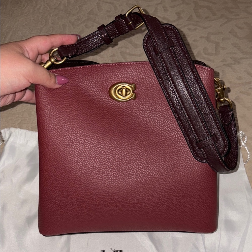 Like New Coach Willow Bucket Bag